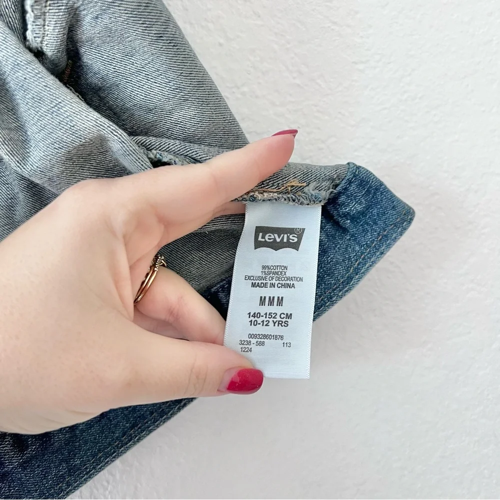 Levi’s Girls Medium Wash Denim Vest Sz M